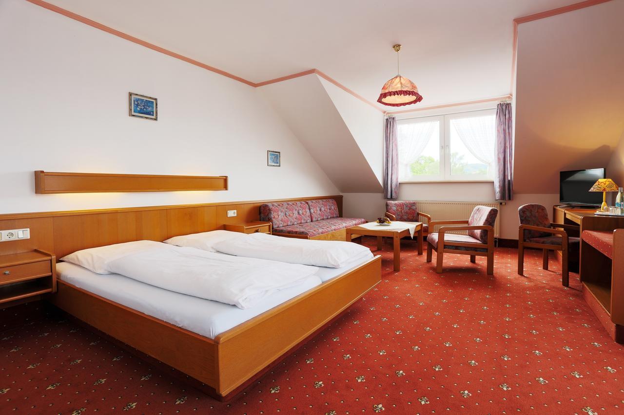 Sattelbogener Hof Otel Traitsching Dış mekan fotoğraf